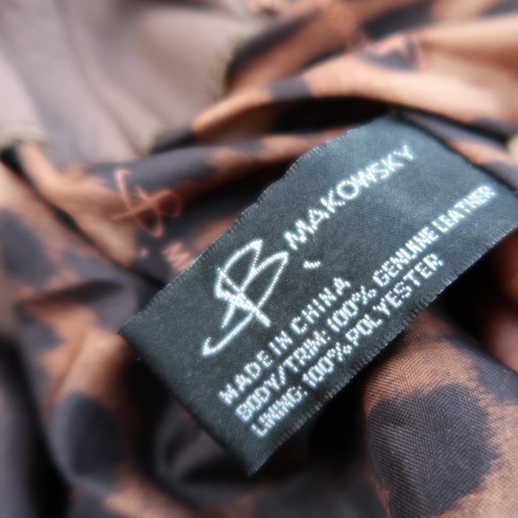 b. Makowsky shoulder bag - Picture 4 of 6